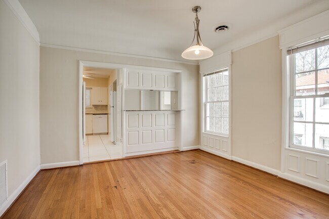 Building Photo - 4303 Emerson Ave