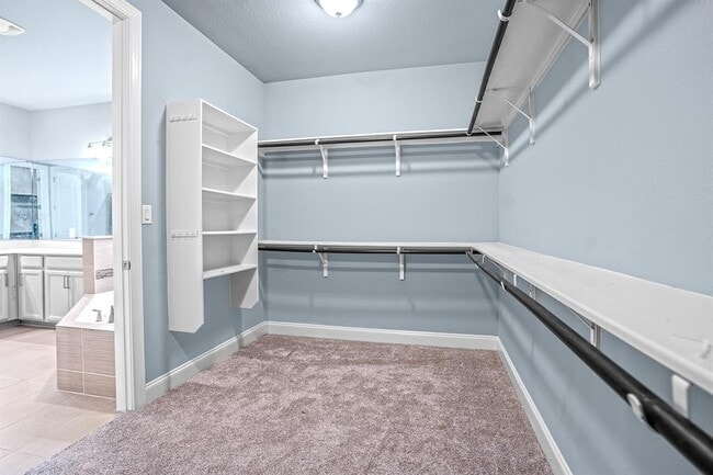 Building Photo - 2328 Blended Tree Ranch