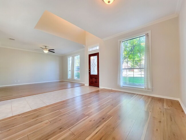Building Photo - Beautiful Single Family - 4/BR 2.5/BA