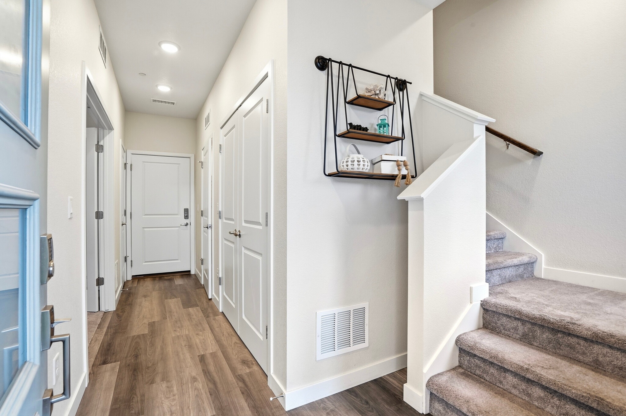 Building Photo - 6793 Navajo Way
