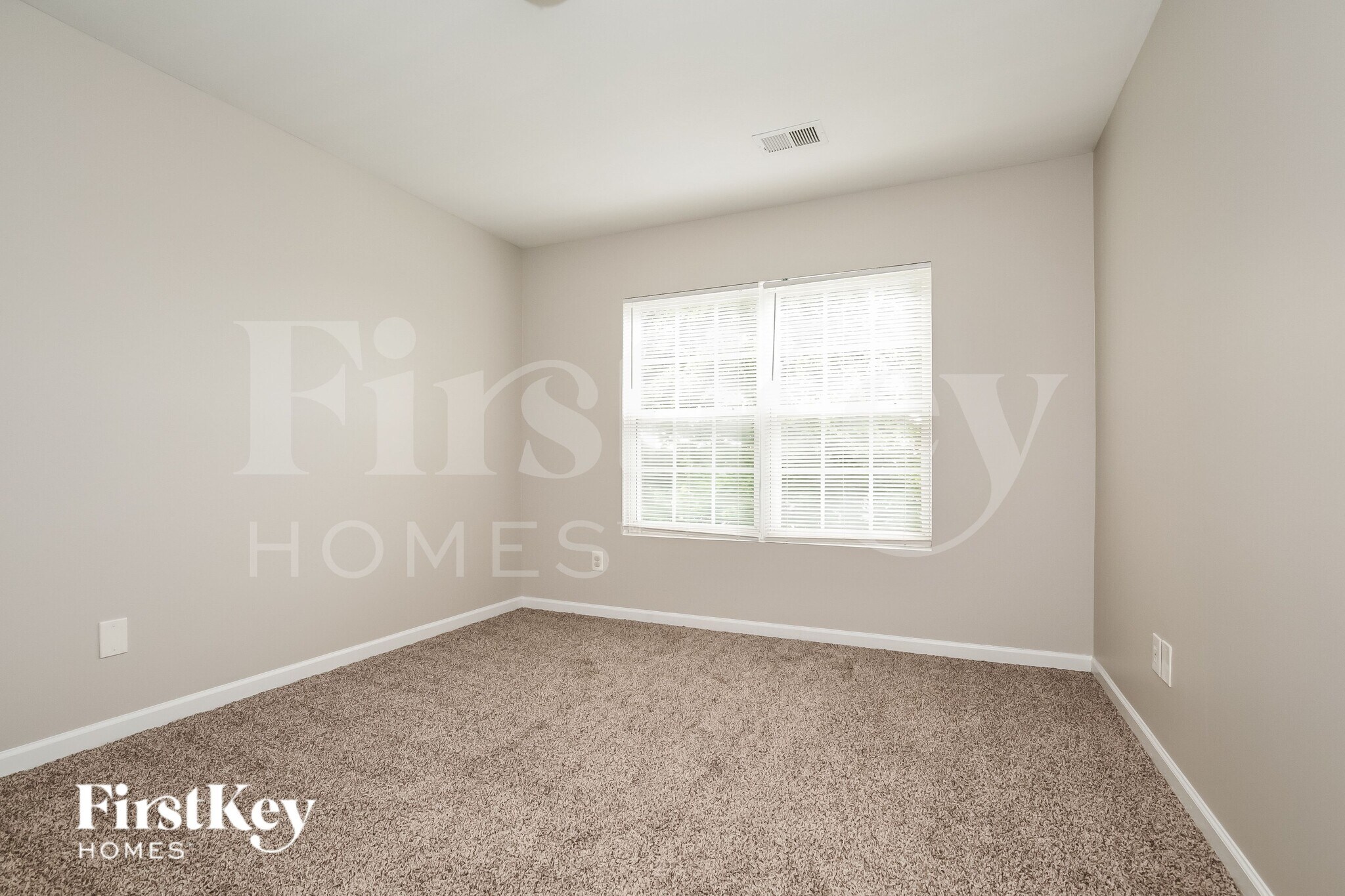 Building Photo - 1531 Pecan Ln