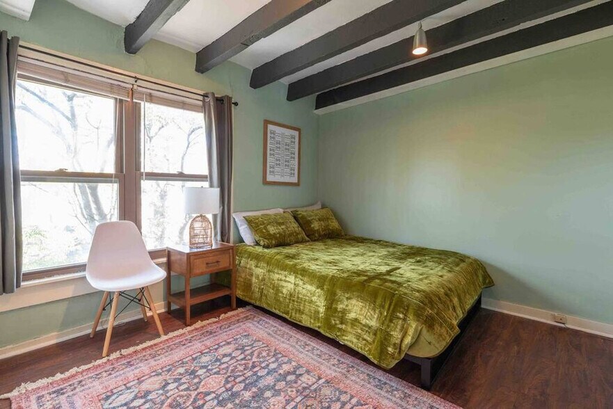 Building Photo - 1136 Rodman St