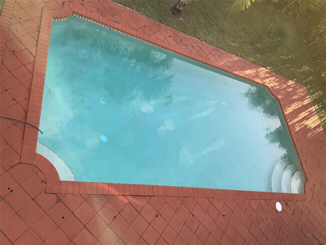 Building Photo - 17374 SW 47th Ct