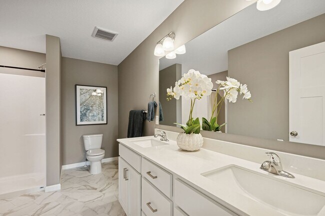 Building Photo - Rent this Brand New Townhome