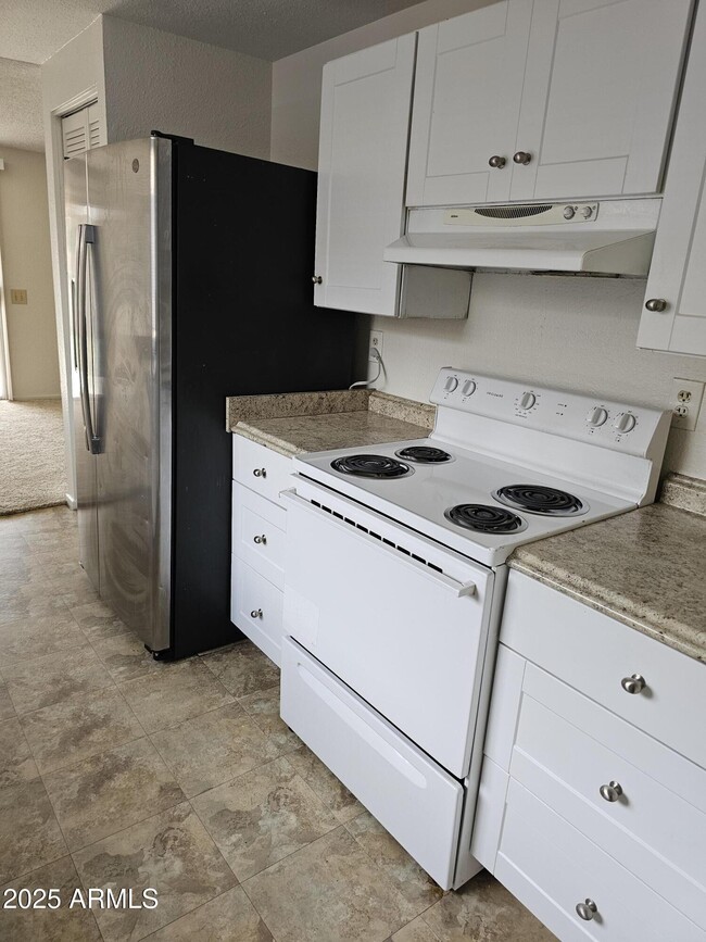 Building Photo - 6231 W Zoe Ella Way