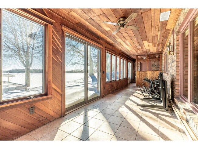 Building Photo - 17796 Cedar Park Loop