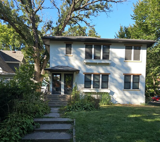 Building Photo - 136 Melbourne Ave SE