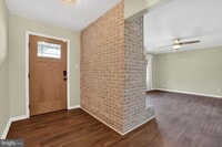 Building Photo - 10160 Dahlgren Rd