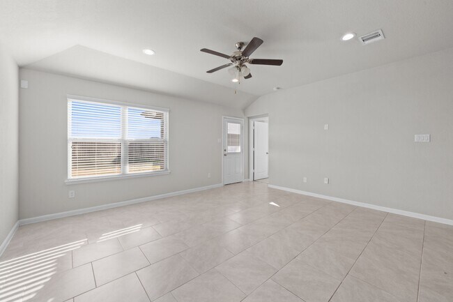 Building Photo - 3015 Lightles Manor Ct
