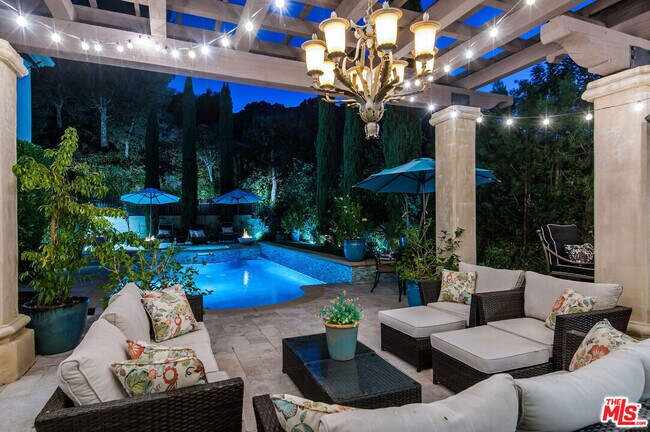 Building Photo - 24908 Bella Vista Dr