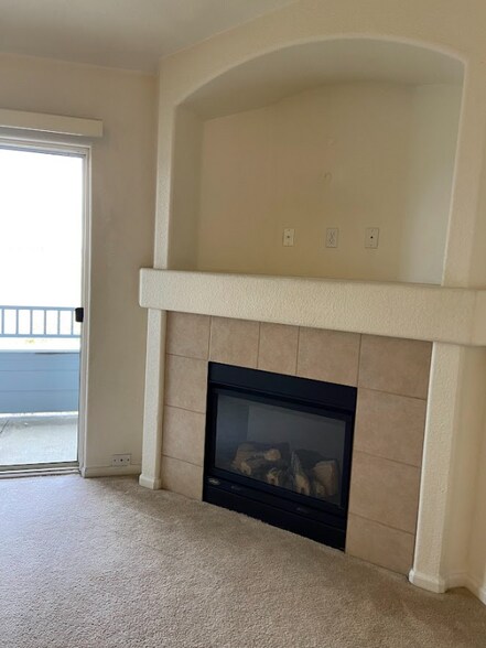 Building Photo - 5255 Memphis St