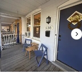 Building Photo - 538 25th Pl NE