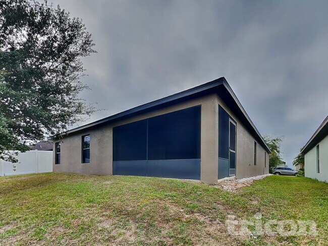 Building Photo - 591 Swallowtail Dr