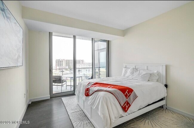 Building Photo - 15 Morris Ave