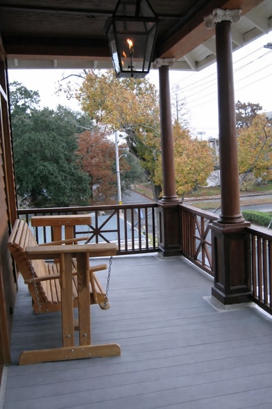 Building Photo - 5417 Loyola Ave