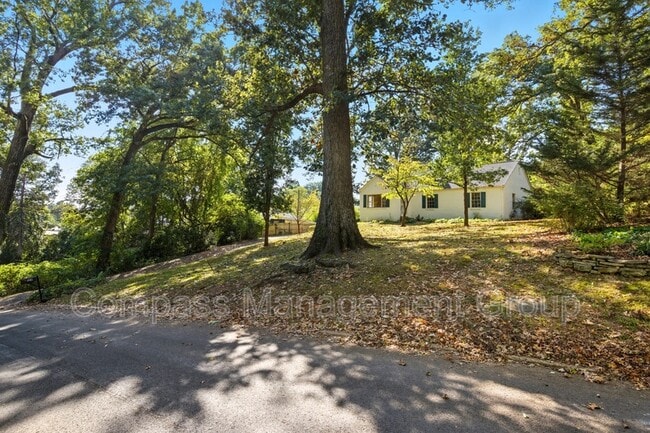 Building Photo - 139 Druid Dr