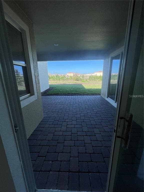 Building Photo - 8855 Fallen Oak Dr