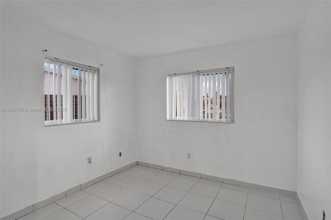 Building Photo - 26750 SW 124th Ave