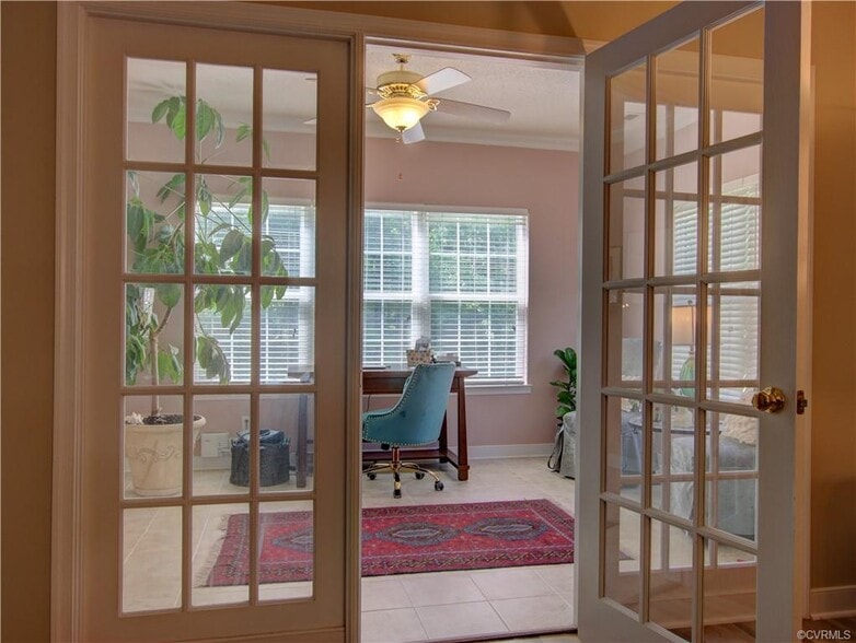 Building Photo - 4706 Twin Hickory Lake Dr