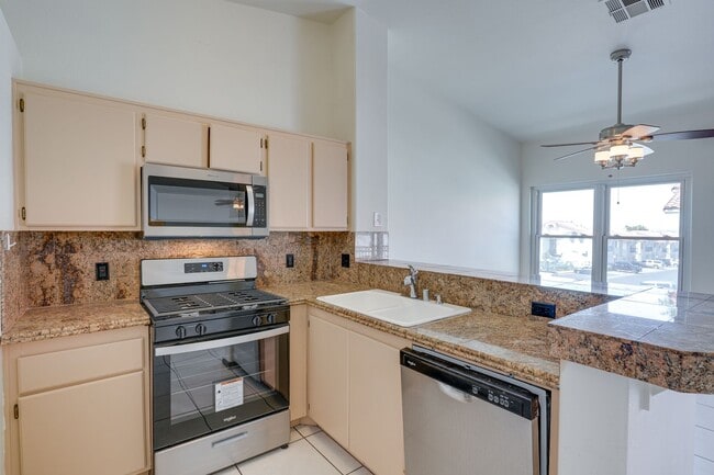 Building Photo - 6201 E Lake Mead Blvd