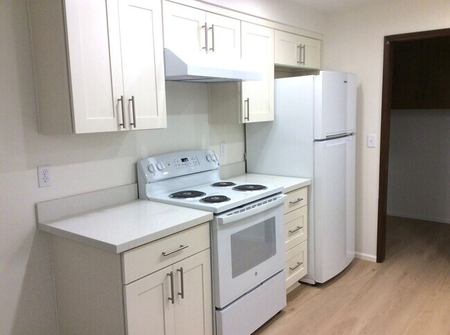 Building Photo - Kemper