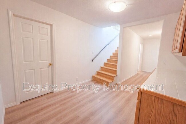 Building Photo - 1275 Buena Vista St