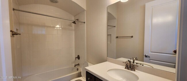 Building Photo - 2711 Tartus Dr