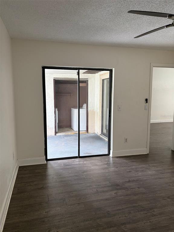 Building Photo - 1382 Hendren Dr
