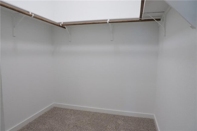 Building Photo - 3720 Niddry Dr