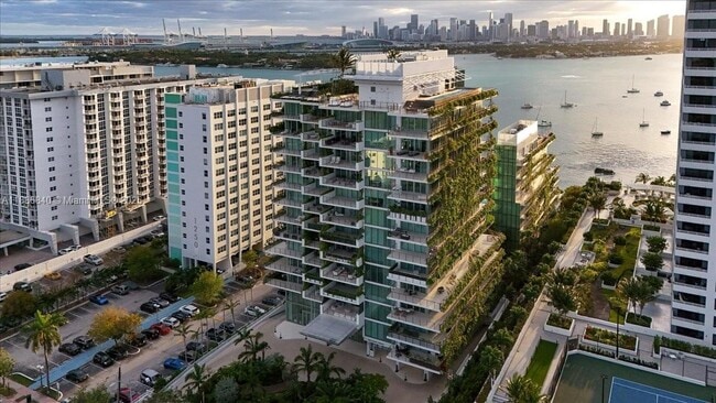 Building Photo - 1300 Monad Ter