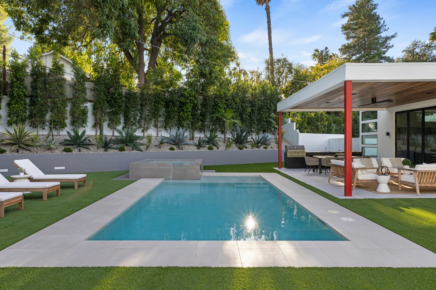 Building Photo - 22020 Alizondo Dr