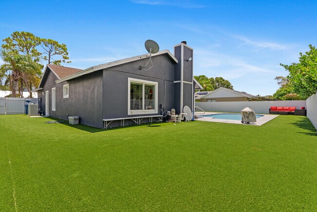 Building Photo - 112 Parkwood Dr