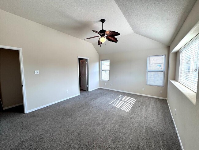 Building Photo - 5042 Ivy Fair Way