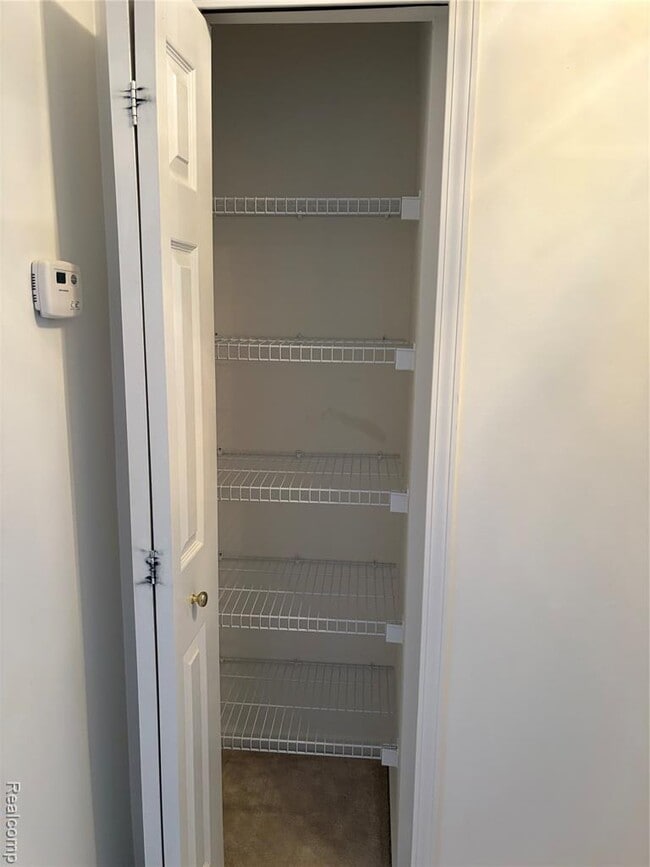 Building Photo - 28518 Carlton Way Dr