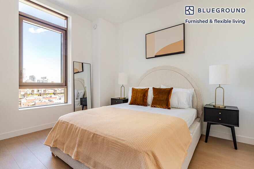 Building Photo - 482 Kent Ave