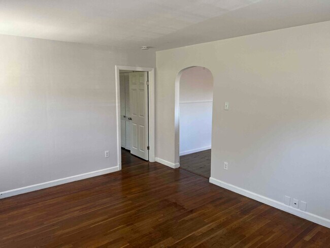 Building Photo - 45 Bedford Ave