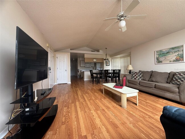 Building Photo - 2459 Sweetwater Club Cir