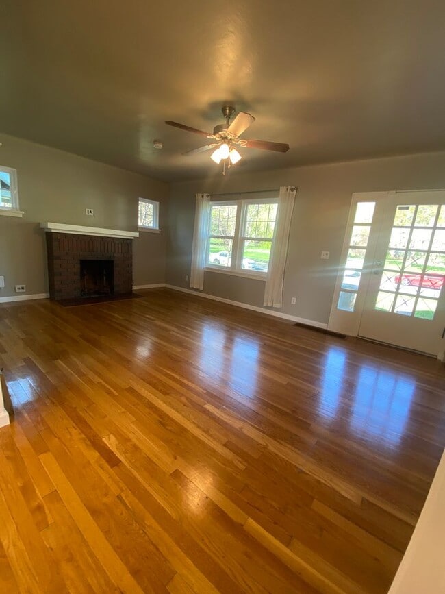 Building Photo - Perry District Gem – Move-In Ready 3 plus Bed / 2 Bath Brick Home with Finished Basement & 2-Car ...