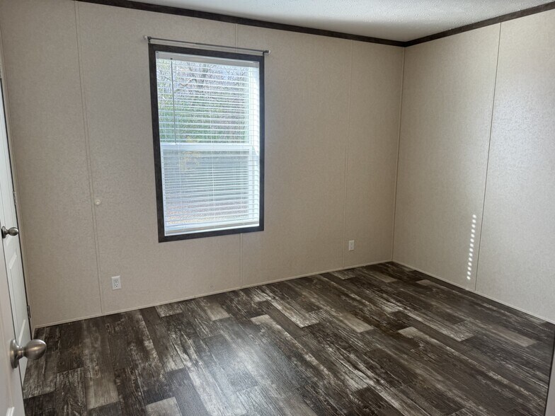 Building Photo - 55 Arbor St