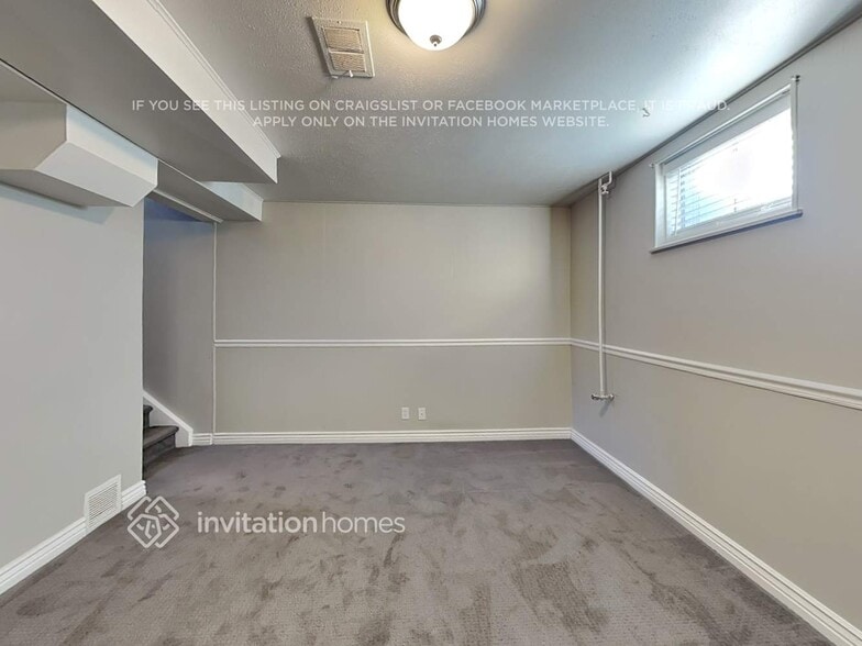 Building Photo - 11528 Larson Ln