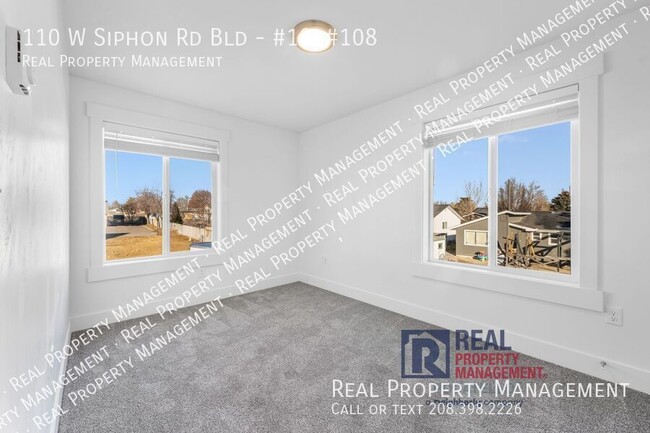 Building Photo - 110 W Siphon Rd