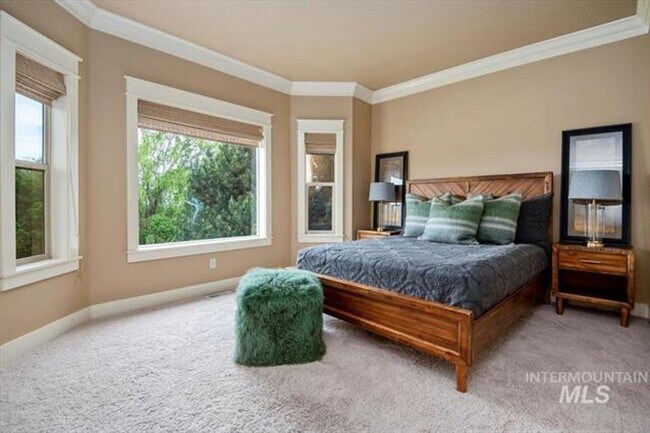 Building Photo - Exquisite home on acreage in Star