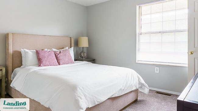 Building Photo - 115 W Monument Ave