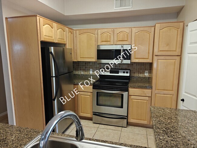 Building Photo - 1500 E Pusch Wilderness Dr