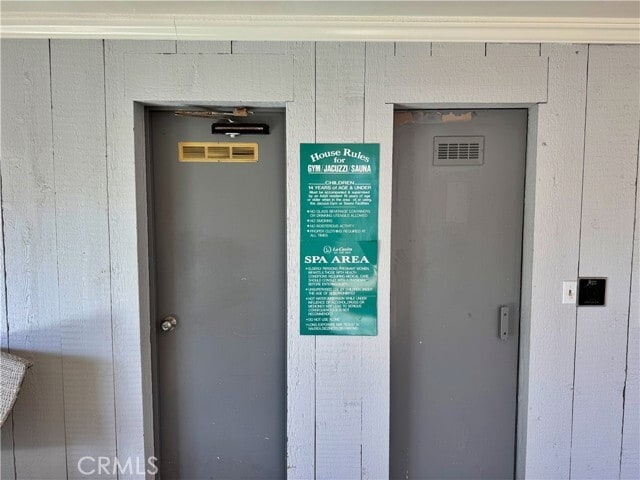 Building Photo - 230 S Catalina Ave