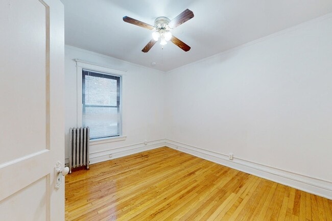 Floorplan - 5335-5337 S. Woodlawn Avenue