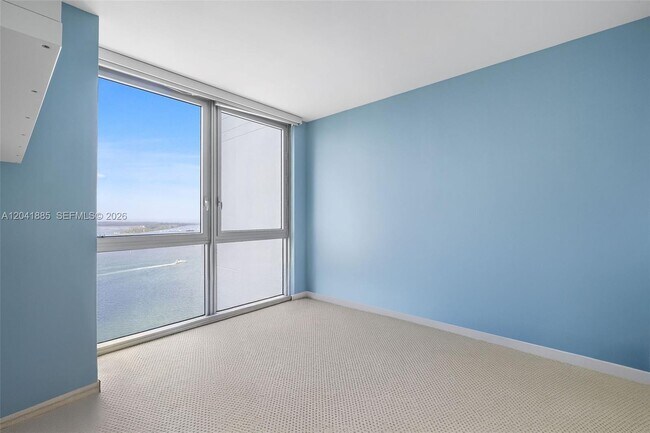 Building Photo - 1331 Brickell Bay Dr