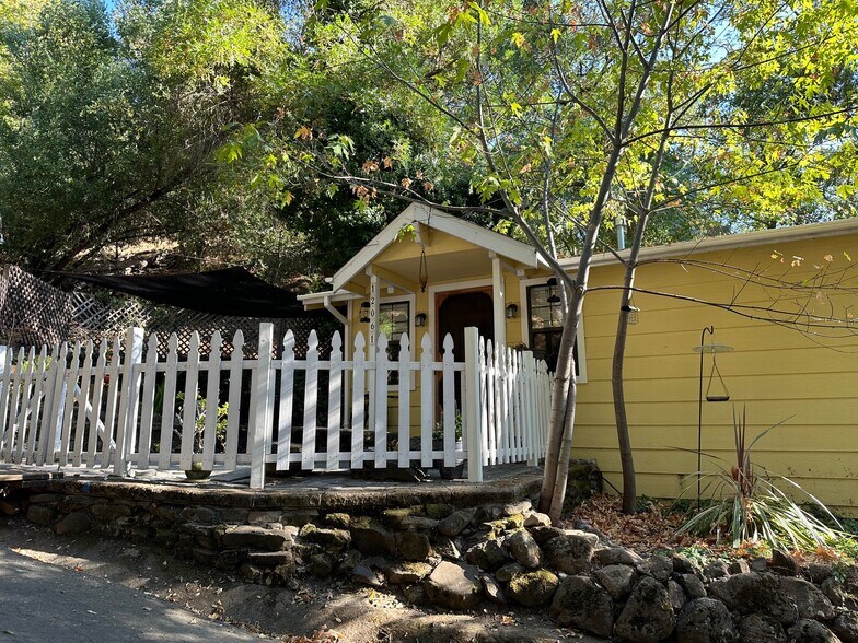 front view - 12061 Pleasant Way