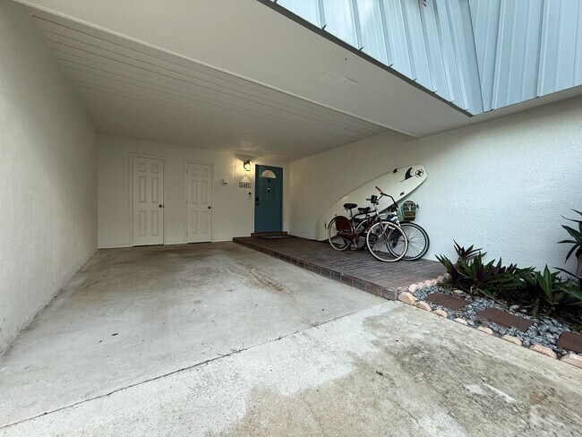 Building Photo - 386 Golfview Rd