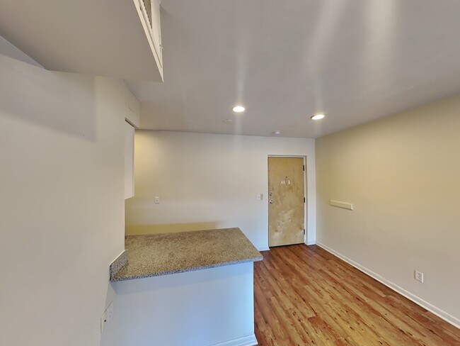 Building Photo - 31 Chittenden Ave